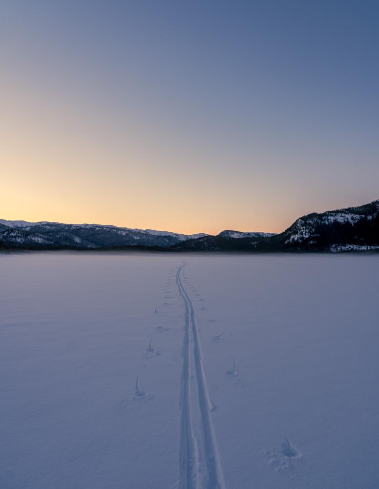 Cross country sunset tracks from Norway Hedalen Vassfaret Nevnlingen